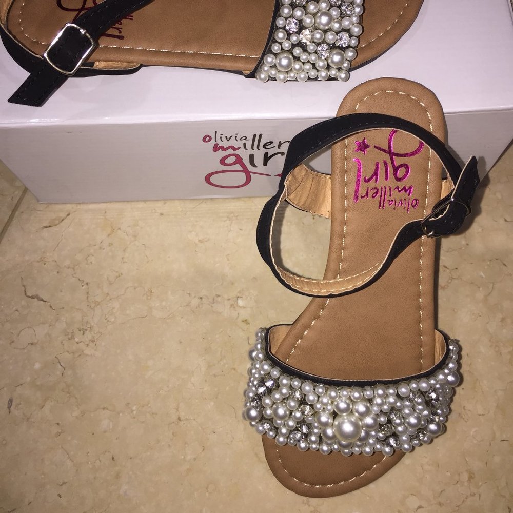 Olivia Miller Girls Pearl Sandals Size 12